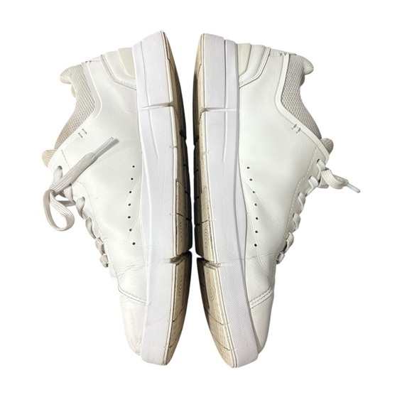 On The Roger Advantage Sneakers Shoes Tennis White Leather Size 9 - Picture 3 of 10